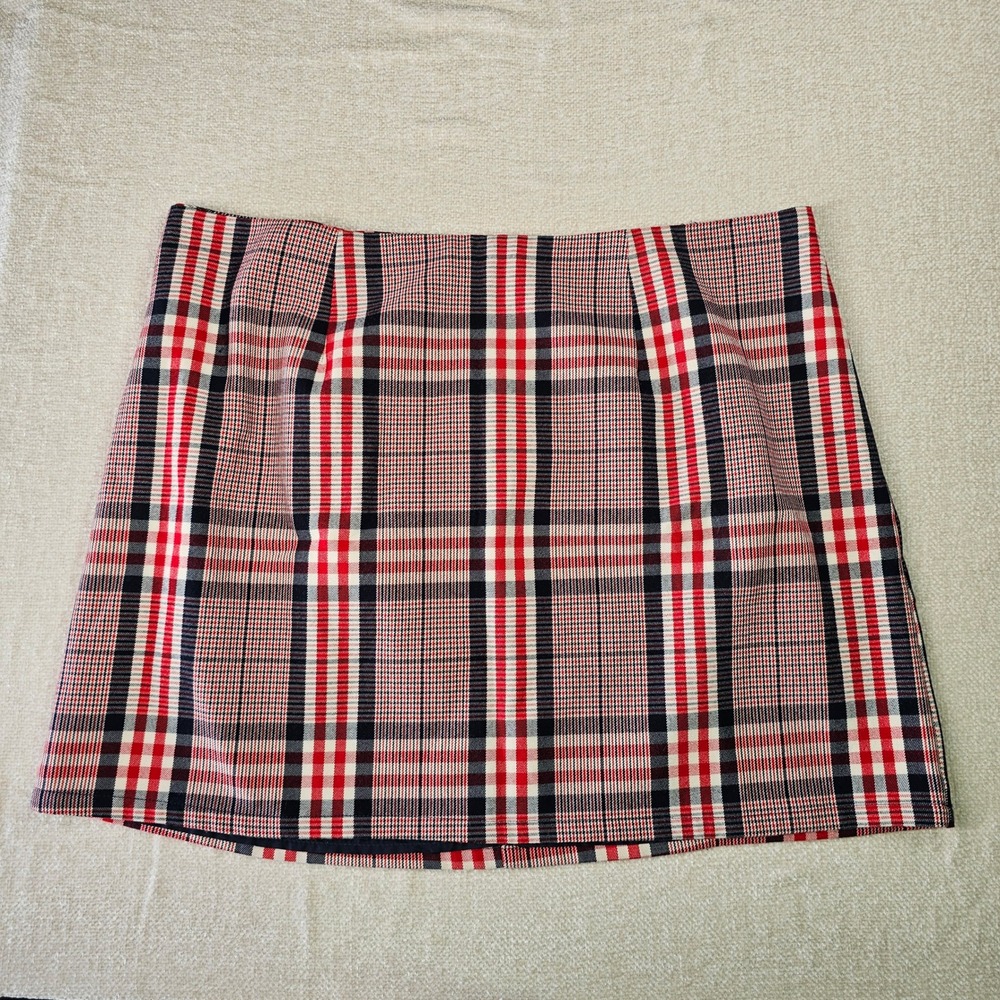 Forever 21 Red Plaid Mini Skirt Red Black White Blue Zipper Closure Women's 2X